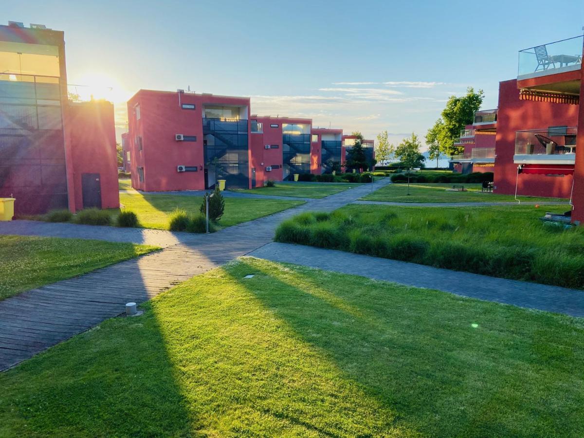 Bl Lakeside Apartman Balatonlelle Εξωτερικό φωτογραφία