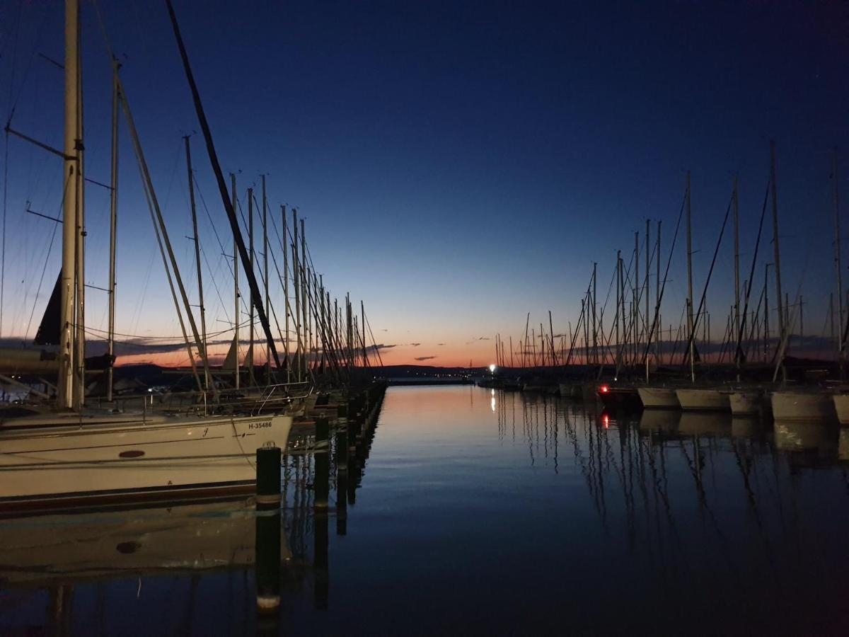 Bl Lakeside Apartman Balatonlelle Εξωτερικό φωτογραφία