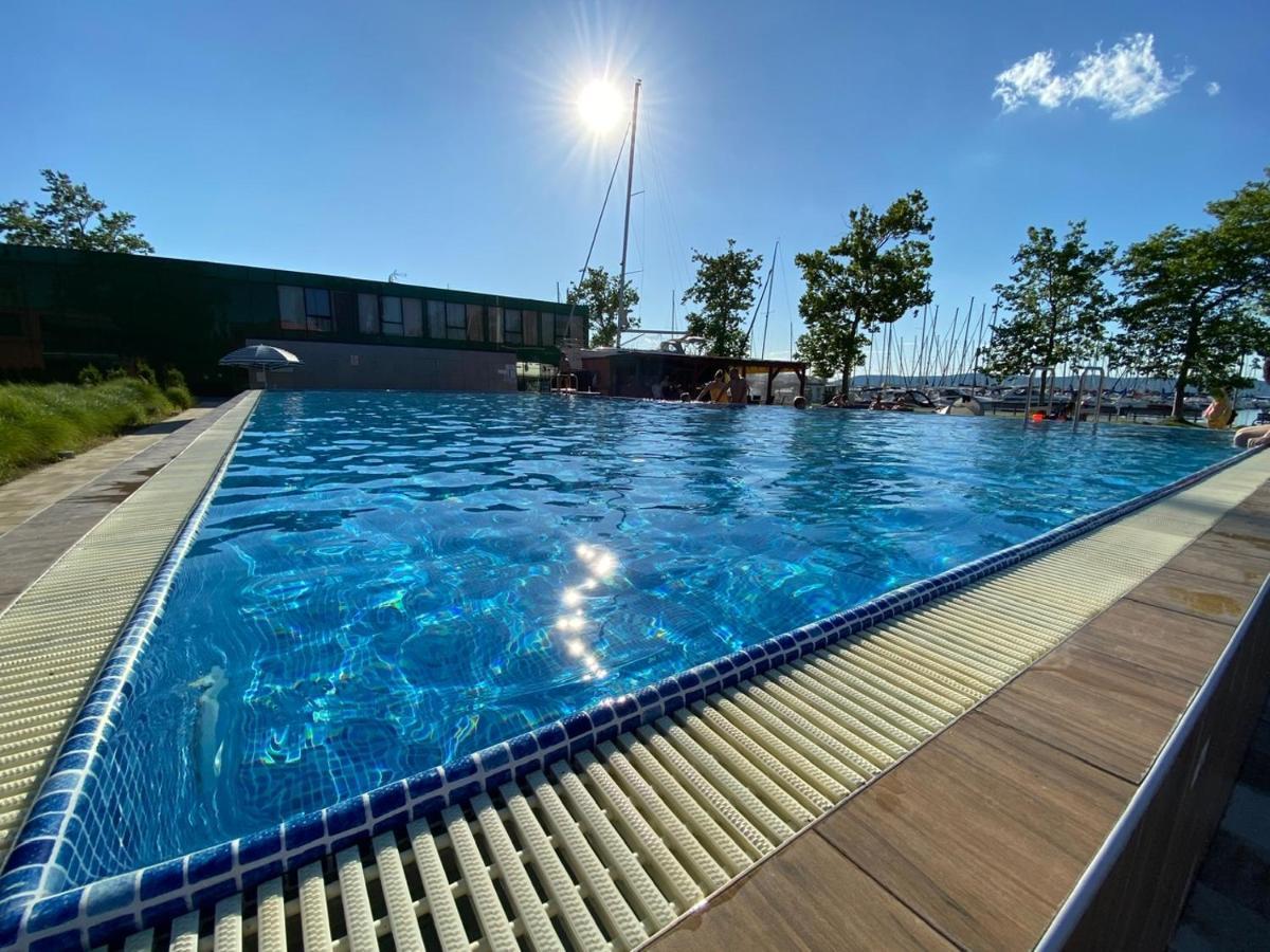 Bl Lakeside Apartman Balatonlelle Εξωτερικό φωτογραφία